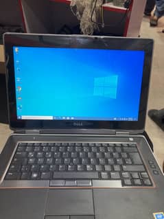 dell laptop 10/10 condition