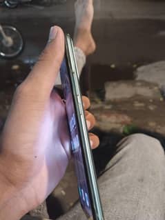 Infinix hot 12i 10/9 condition minor line in panel