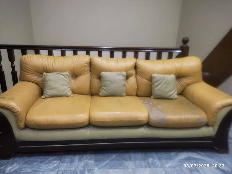 Sofa set 0