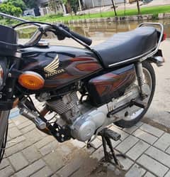 Honda CG 125 black