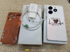 16/128gb. . . spark 10pro. . 100%ok. with box and charger. org.