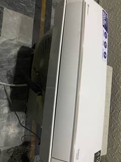 Dawlance D. C inverter for sale
