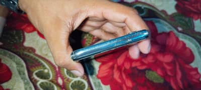 vivo s1 8 256 all ok bass gerney ke wjha se tuch tota hey mehsoos nhi