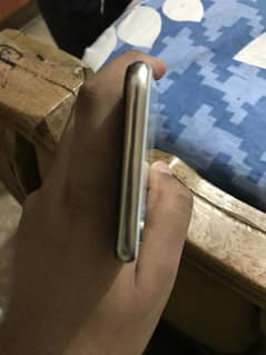 iPhone X