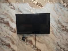 32"