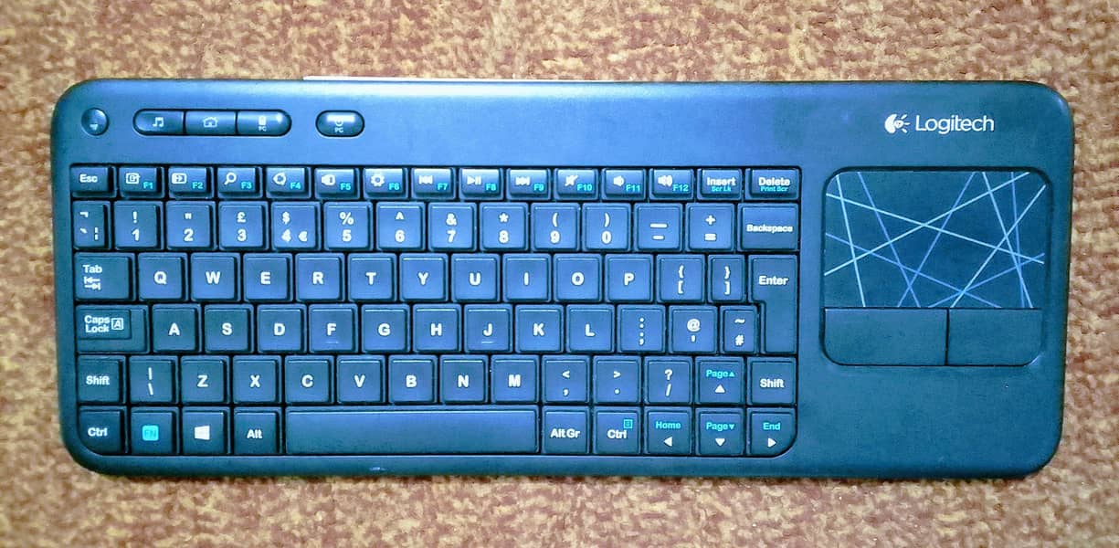 Logitech K400r Wireless Keyboard – Used, Good Condition 0