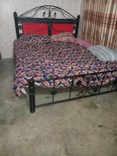 iorn king size bed