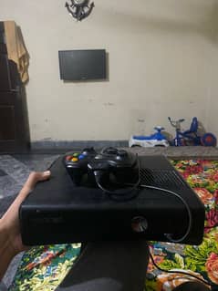 Xbox 360 slim 250 gb