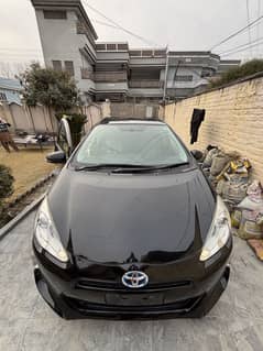 Toyota Aqua G Hybrid 2015