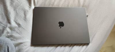 Apple M1 pro 16"