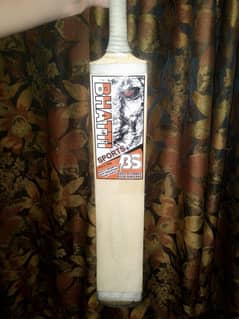 A brand new tapeball bat(25 inches long base)5inch width