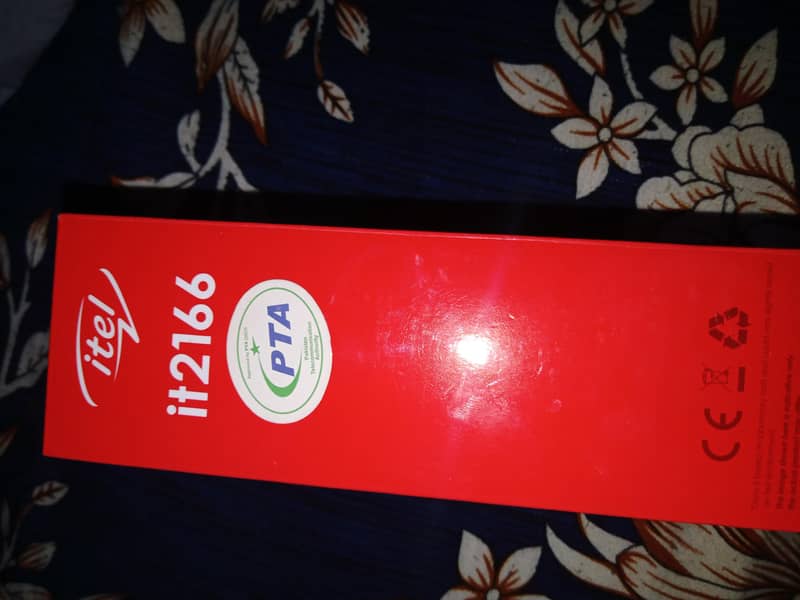 itel new mobile open box only without charger with big screen 1