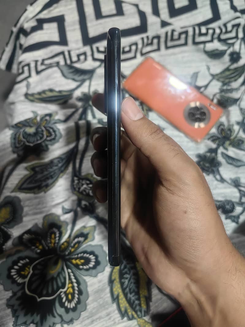 Samsung S20 Ultra 5g Non pta with working SCOM Sim 2