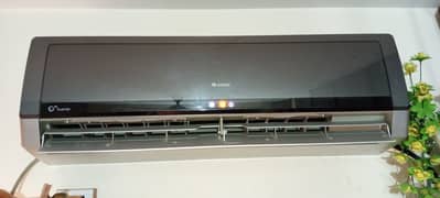 1 ton Gree Split inverter AC, 2016 made