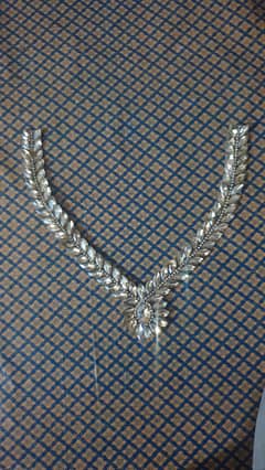 Neckline Motif
