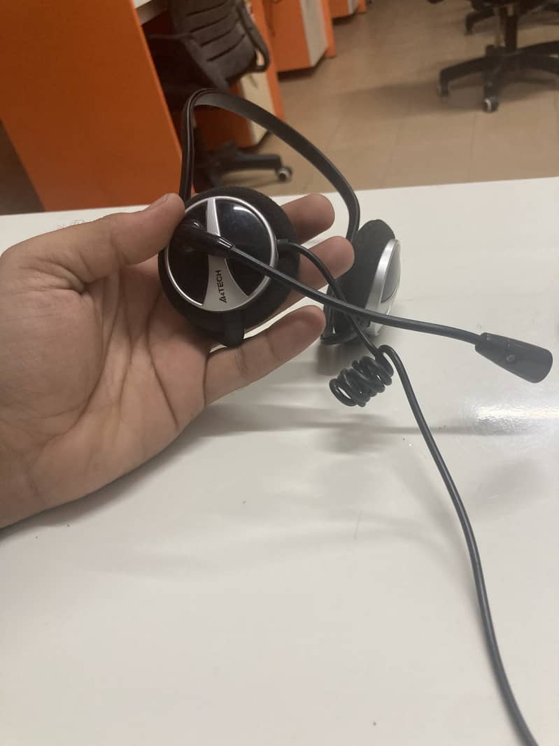 A4tech headphone 1