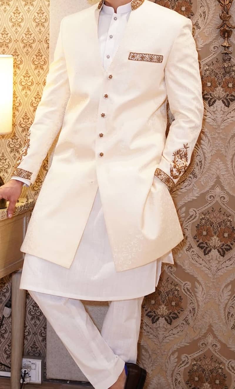 Sherwani 0