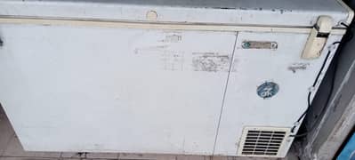 Deep freezer