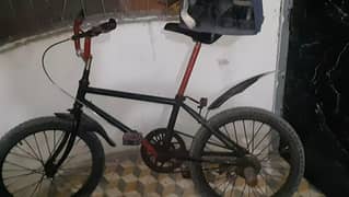 sell krni hay shi condition hay  final 5 thousands hay nazimabad