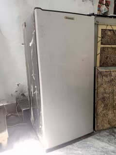 dawlance refrigrater room frige