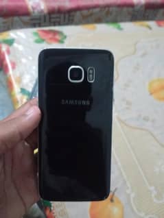 Samsung S7 edge 4 GB ram 32,gb memory