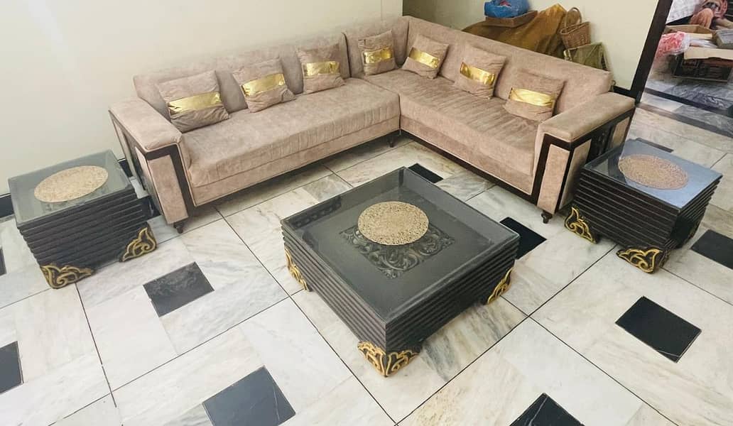 Sofa set with tables 0