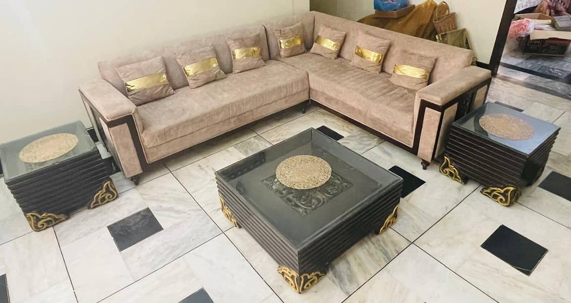 Sofa set with tables 2