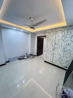 1 Bed Flat For Sale In Bahria Town Phase 8