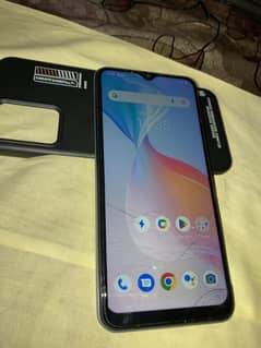Vivo Y33s (8/128GB) - Halka Glass Crack - 21,500 - Exchange Possible