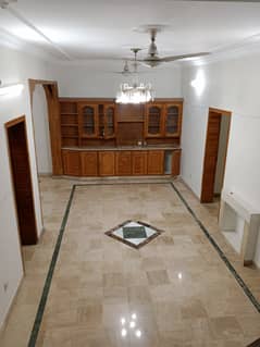 8 Marla Upper Portion available For Rent In G11