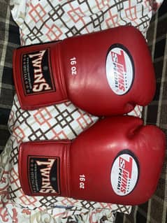 Twins Boxing gloves for sale