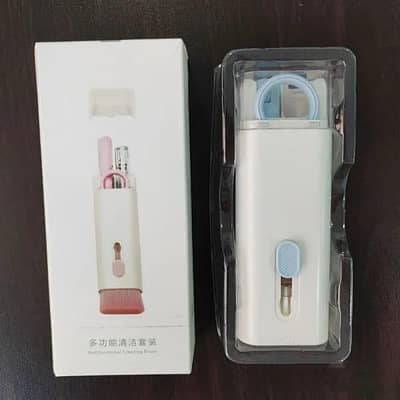 7 in 1 Gadgets Cleaning Kit