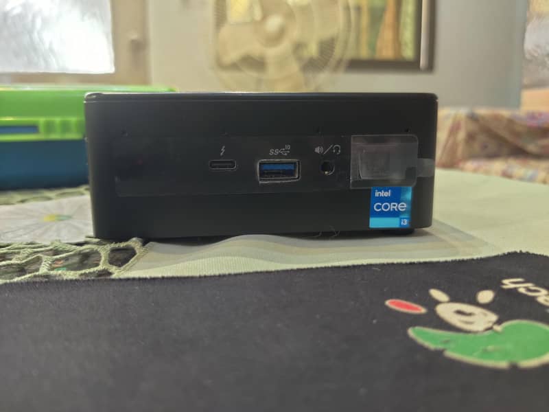 Intel core i3 11th generation Nuc 1