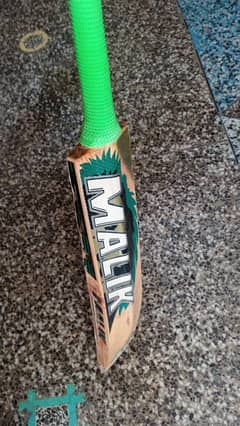 hard Ball Kit Bag . . . . . Bat . Paids Helamat . . .