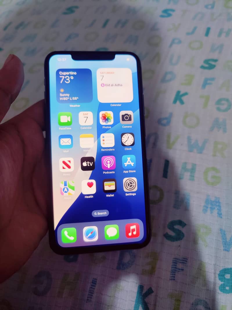 Iphone 11 pro max Non pta Bypass  256gb. without any fault 2