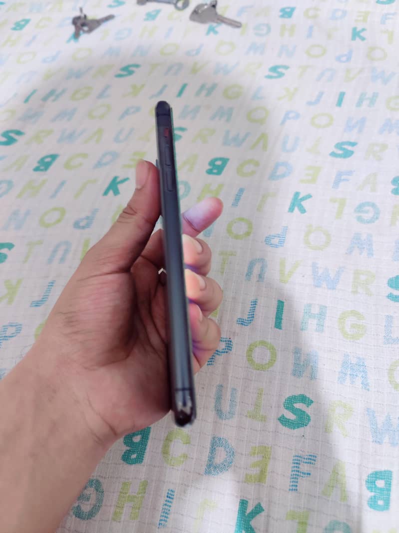 Iphone 11 pro max Non pta Bypass  256gb. without any fault 3