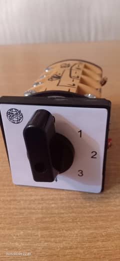 ChangeOver Rotary Switch 50A (OPAS Brand)
