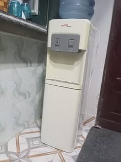 Water Dispenser