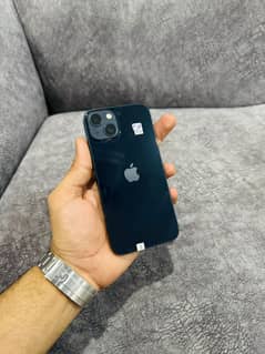 Apple iPhone 13