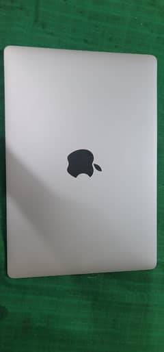 MacBook Pro 2019 | 16 inch Core i7 16GB RAM/512GB SSD