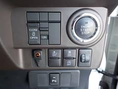 toyota roomy 2022/25 fresh