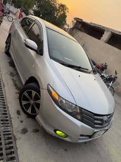 Honda City 2010 1.3 lahore registered