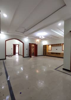 10 Marlas House With All Facilities Available in G-13