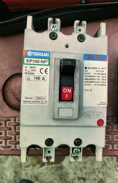 Breaker 100 amp