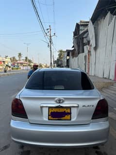 Toyota Platz  F 1.0