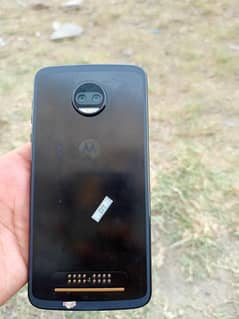 moto z2