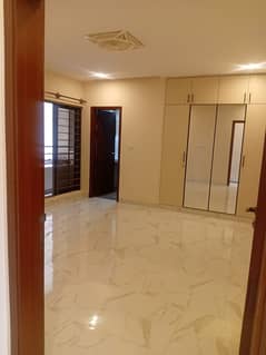 4 BEDROOM APARTMENTS EAST OPEN IN ASKARI 6 FOR SALE