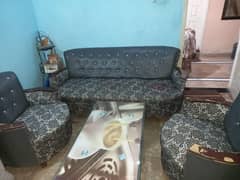 5siter Sofa set without table.