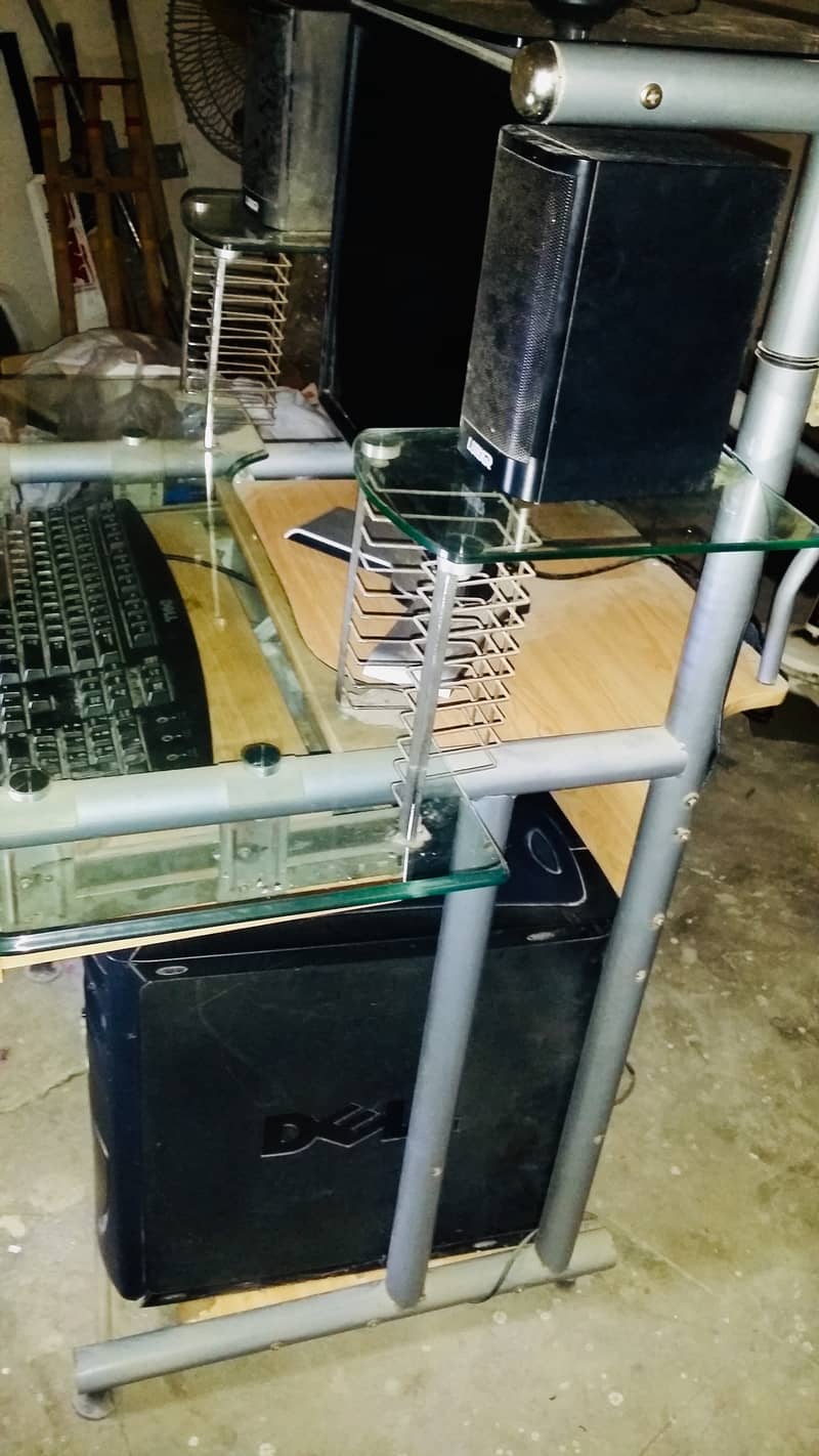 Desktops/ Computer For Sale, In Working Condition with Trolley 13