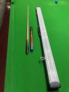 Original Omin member cue 3 piece bought from USA. read add please